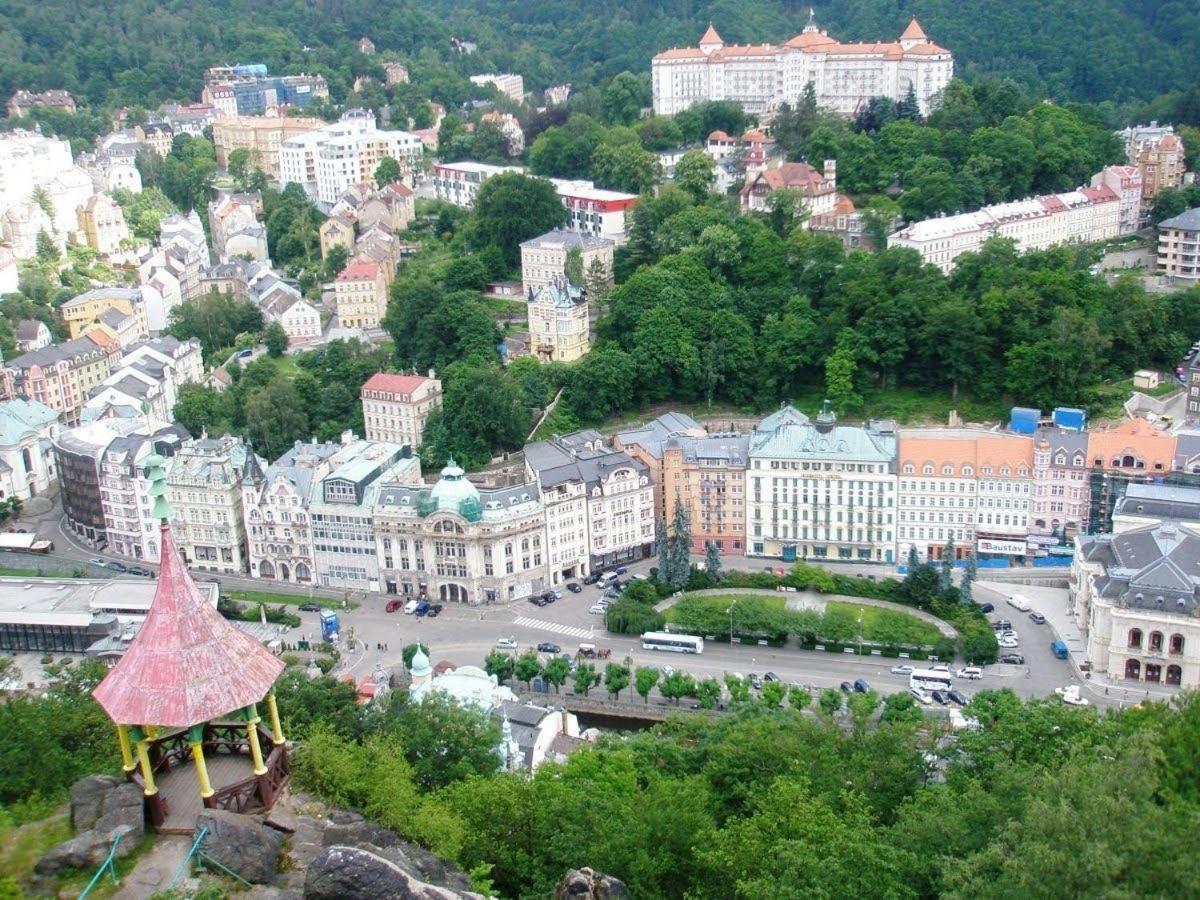 Apartman Rezidence Certovka 2121 Free Parking Garage Karlovy Vary Luaran gambar