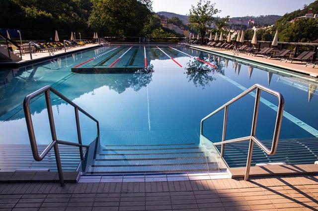 Apartman Rezidence Certovka 2121 Free Parking Garage Karlovy Vary Luaran gambar